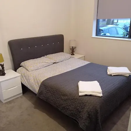2 Bedroom Modern Spacious City Heaven *